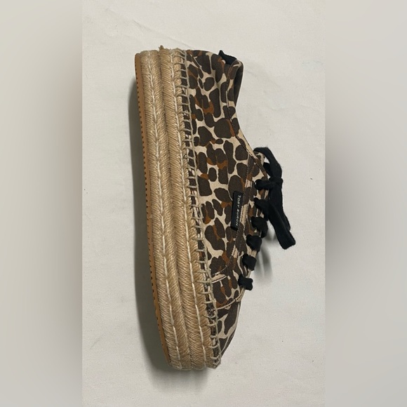 Tory Burch Animal Print Platform Sneakers - Picture 5 of 8